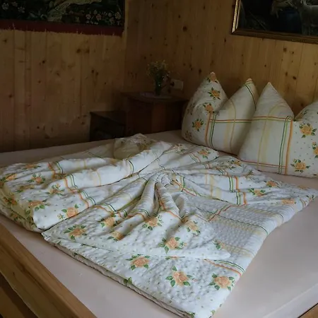 Holiday home Maisaess Lifinarblick *