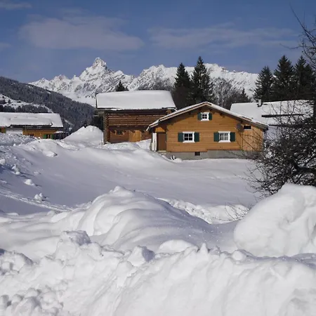Semesterbostad Maisäß Lifinarblick
