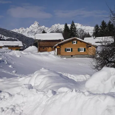 Holiday home Maisaess Lifinarblick