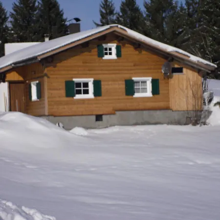 Maisaess Lifinarblick Holiday home *