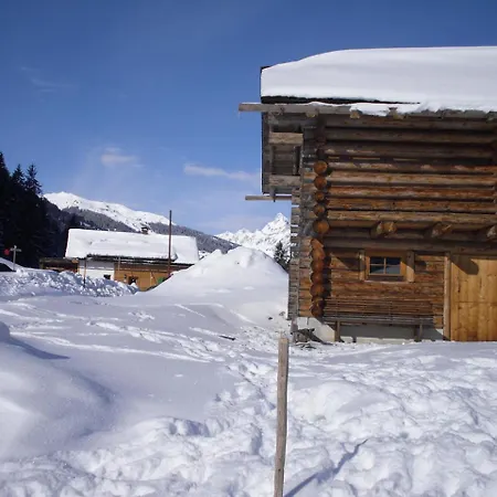 Maisäß Lifinarblick Semesterbostad *