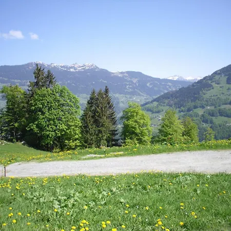Holiday home Maisaess Lifinarblick